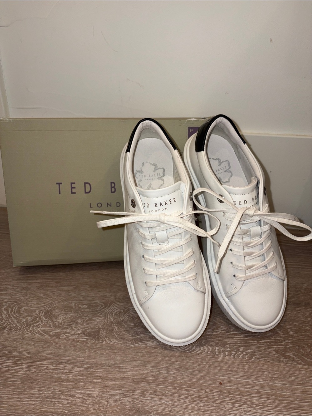 Ted Baker White Leather Sneakers with Black Heel Accent